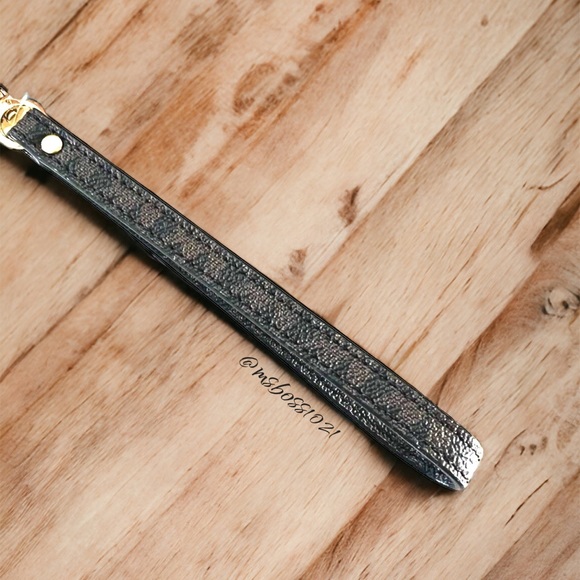 RARE MICHAEL KORS Black Patent Leather Signature Large Zip Wristlet NEW W/TAGS - Picture 4 of 5